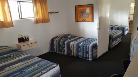 Siesta Villa Motel - Geraldton Accommodation 4