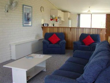Penguin Mews - Geraldton Accommodation 0
