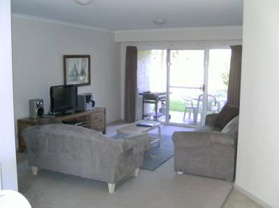 Absolute Beachfront Opal Cove Resort - Geraldton Accommodation 4