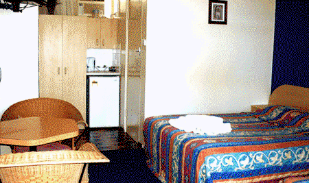 Hawaiian Sands Motor Inn - Geraldton Accommodation 0