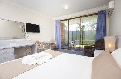 Island Palms Motor Inn - Geraldton Accommodation 3