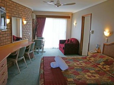 Sapphire Waters Motor Inn - Geraldton Accommodation 4