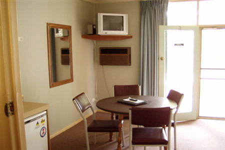 Sun River Resort Motel - Geraldton Accommodation 3