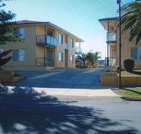 AA Madalena Court Holiday Apartments - Geraldton Accommodation