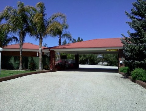 Golden Chain Border Gateway Motel - Geraldton Accommodation 0