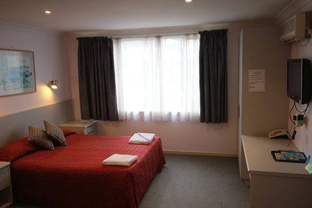 Hume Villa Motor Inn - Geraldton Accommodation 1