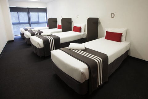 Y Hotel Hyde Park - Geraldton Accommodation 3