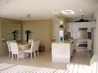 Beachfront Towers - Geraldton Accommodation 9