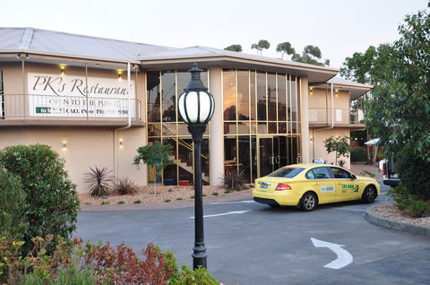 Quality Hotel Melbourne Airport - Geraldton Accommodation 1