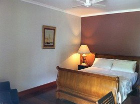 Daintree Manor - Geraldton Accommodation 1