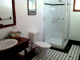 Daintree Manor - Geraldton Accommodation 2