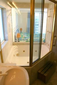 Surfers Mayfair - Geraldton Accommodation 4