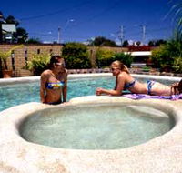 Mackay Motor Inn - Geraldton Accommodation