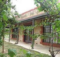 Under the Vines - Geraldton Accommodation