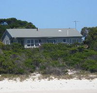 Island Beach Escape - Geraldton Accommodation