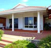 Close Encounters Bed and Breakfast - Geraldton Accommodation