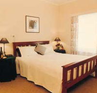 The Farm House - Geraldton Accommodation