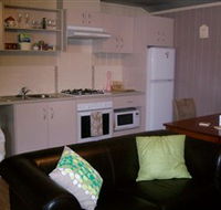 Little Para Cottage - Geraldton Accommodation