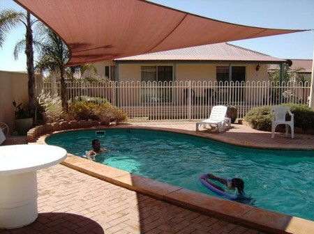 The Mac's Beachfront Villas - Geraldton Accommodation 2