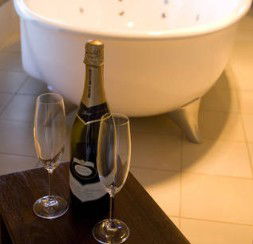 Merlot & Verdelho - Geraldton Accommodation 1