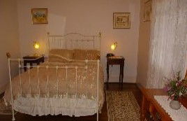 Naimanya Cottage - Geraldton Accommodation 1