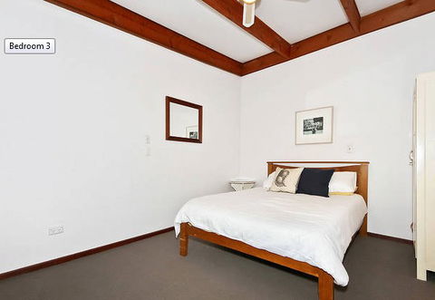 Sea Sand And Scrub Holiday House - Geraldton Accommodation 2