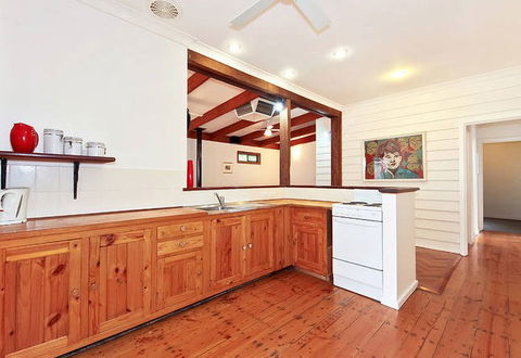 Sea Sand And Scrub Holiday House - Geraldton Accommodation 6