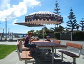 Hillcrest Caravan Park - Geraldton Accommodation 0