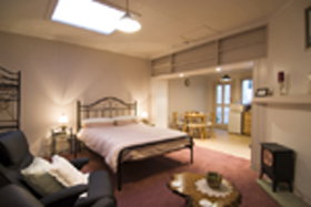 Ellie's Cottage Collection - Ellie's Studio Apartment - Geraldton Accommodation 0