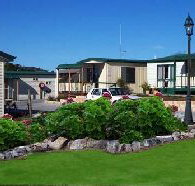  Bicheno Cabin Park - Geraldton Accommodation