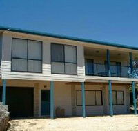 Lazy Wave Beach House - Geraldton Accommodation