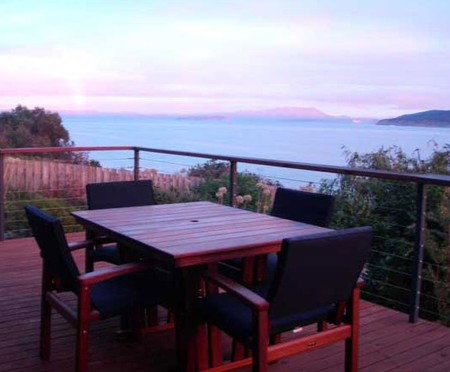 Larus Waterfront Cottage - Geraldton Accommodation 2