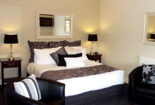 Kurrajong House - Geraldton Accommodation 3