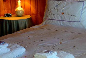 Hazelcreek Cottages - Geraldton Accommodation 2