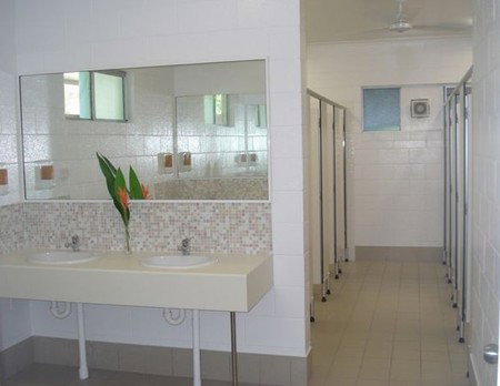 Absolute Backpackers Mission Beach - Geraldton Accommodation 5