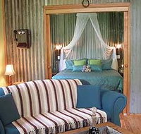 Crater Lakes Rainforest Cottages - Geraldton Accommodation