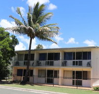 Pippies Beachhouse - Geraldton Accommodation