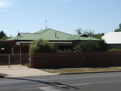 Bristol House Accommodation - Geraldton Accommodation 6