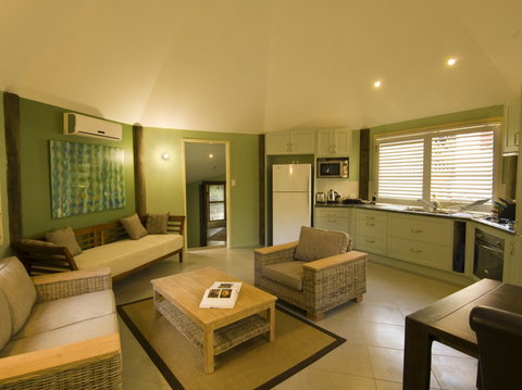 Glasshouse Mountains Ecolodge - Geraldton Accommodation 3