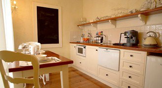 Montrose Of Ballarat - Montrose Cottage - Geraldton Accommodation 2
