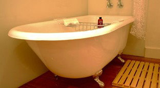Montrose Of Ballarat - Montrose Cottage - Geraldton Accommodation 3