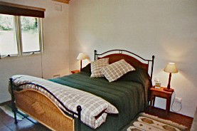 Figlea Cottages - Geraldton Accommodation 4
