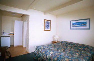 Beachhouse Mollymook - Geraldton Accommodation 2