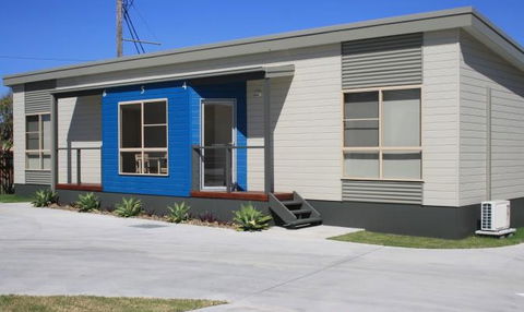 Bowlo Holiday Cabins - Geraldton Accommodation 1