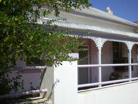 Lavender And Lace Cottage - Geraldton Accommodation 3