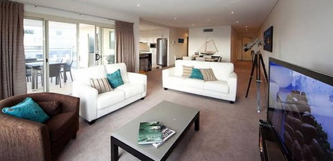 Flagship - Alta Mira - Geraldton Accommodation 0