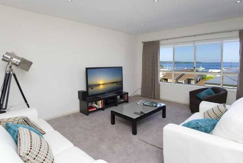 Flagship - Alta Mira - Geraldton Accommodation 1