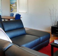 Beach Kharma Cottage - Geraldton Accommodation