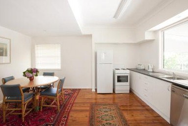 Central Coast Cottages At Toowoon Bay - Geraldton Accommodation 3