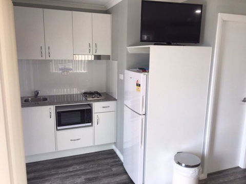 Canobolas Caravan Park - Geraldton Accommodation 8